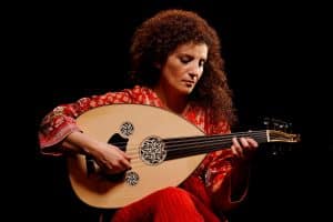 Waed Bouhassoun : lorsque la recherche se conjugue avec l’expression artistique