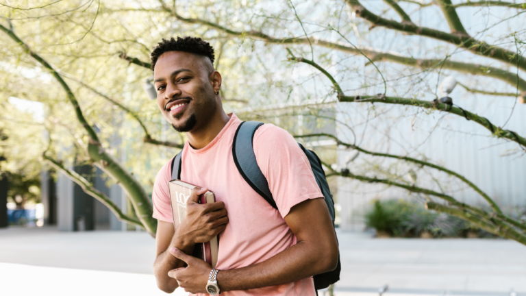 Photo libre de droits d'un étudiant noir
