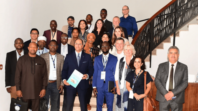 Photo de groupe de l'Université d'été de la Francophonie, 3e édition (Agadir)
