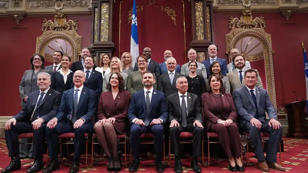 photo famille paq conseil ministres assermentation